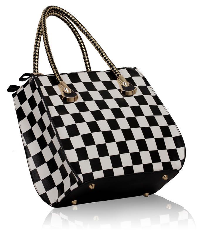 LS00135 - Black and White Checkered Print Grab Bag