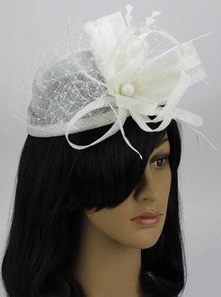 LSH00106 - White Mesh Hat Feather Fascinator