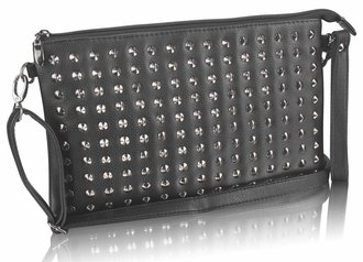LSE00230 - Black Purse With  Stud Detail