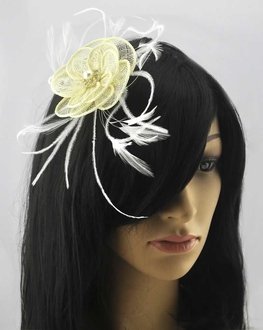 LSH00165 - Ivory Feather & Flower Fascinator